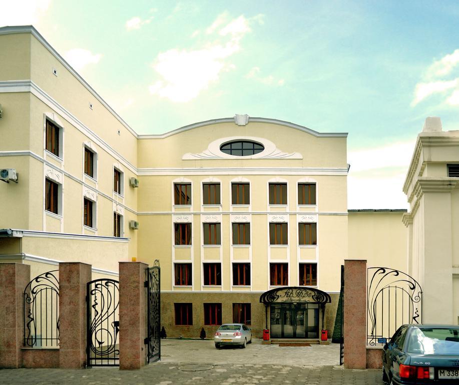 Ar Nuvo Hotel Karagandi Kültér fotó