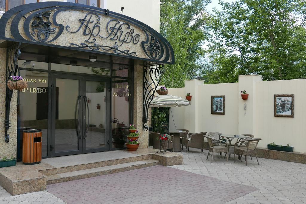 Ar Nuvo Hotel Karagandi Kültér fotó
