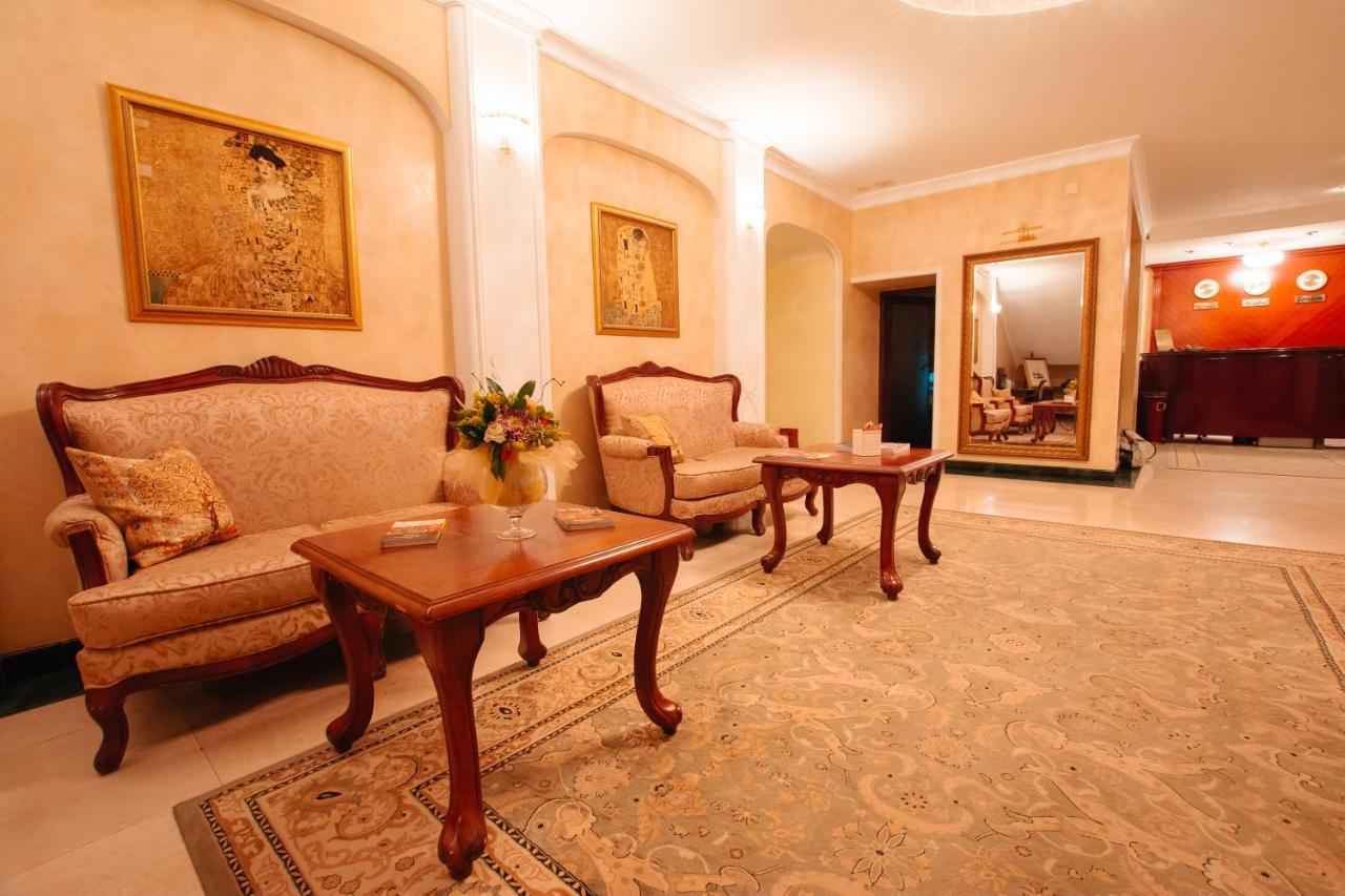 Ar Nuvo Hotel Karagandi Kültér fotó