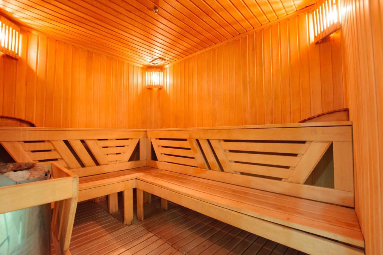 Ar Nuvo Hotel Karagandi Kültér fotó
