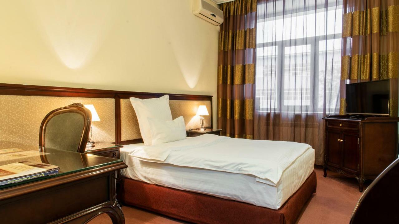 Ar Nuvo Hotel Karagandi Kültér fotó